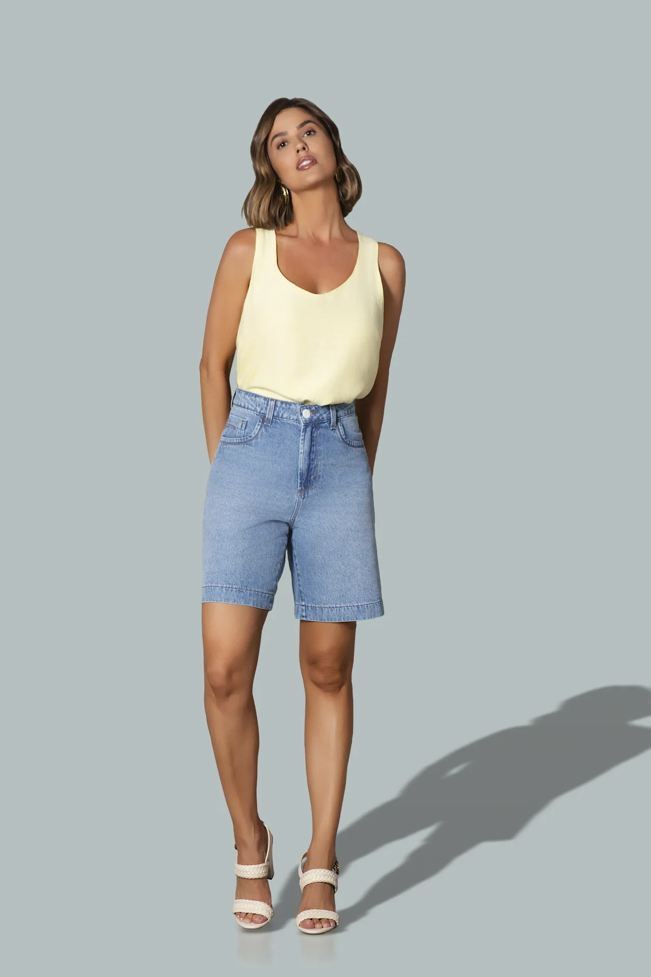 TPF00663 Blusa - BRF00288 Bermuda Jeans