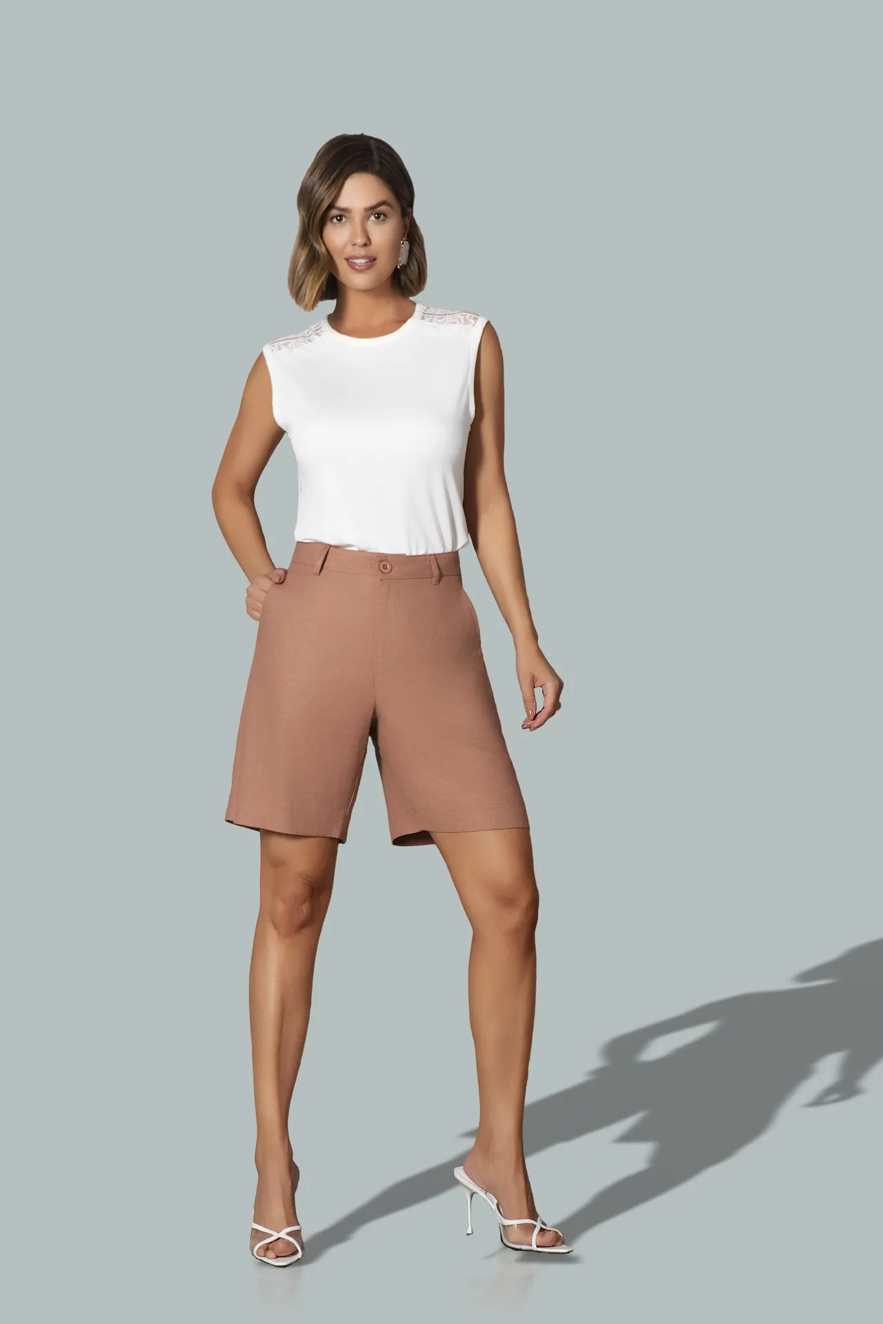 TPF00679 Blusa - BRF00320 Bermuda Alfaiataria